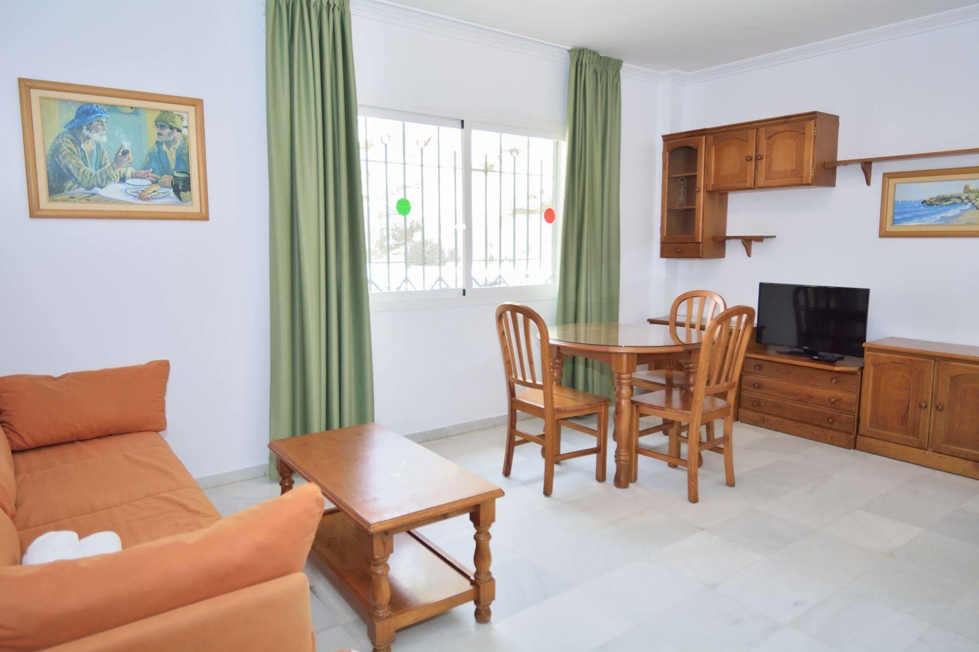 Apartamentos Hc Burriana Playa Нерха Екстериор снимка